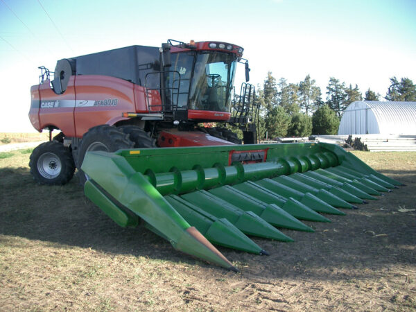 700-0007-W Adapter: Case IH/New Holland Combine to John Deere Header