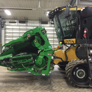 700-0008-1N-G Adapter: CLAAS Lexion Combine to John Deere Header