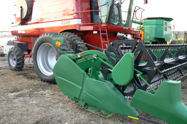 700-0009-P Adapter: Case IH Combine to John Deere Header