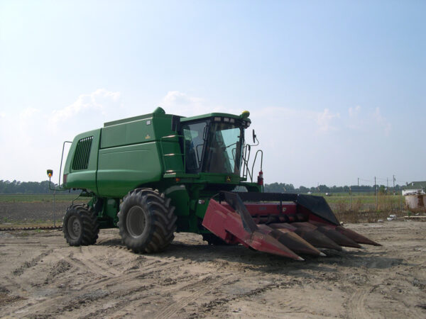 700-0027-CM Adapter: John Deere Combine to Case IH Header - Image 2