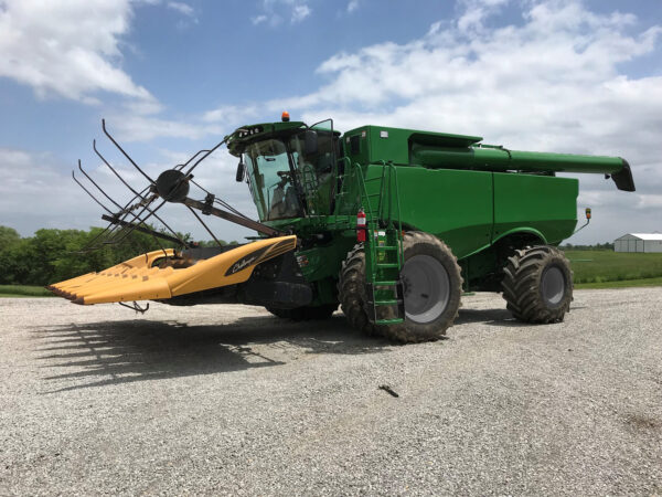 700-0060 Adapter: John Deere Combine to Challenger/Gleaner/Massey Ferguson Header - Image 6