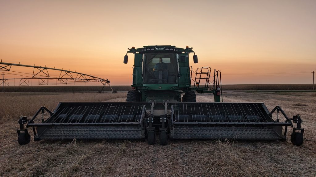 BISH Dual-Bed Pickup Header