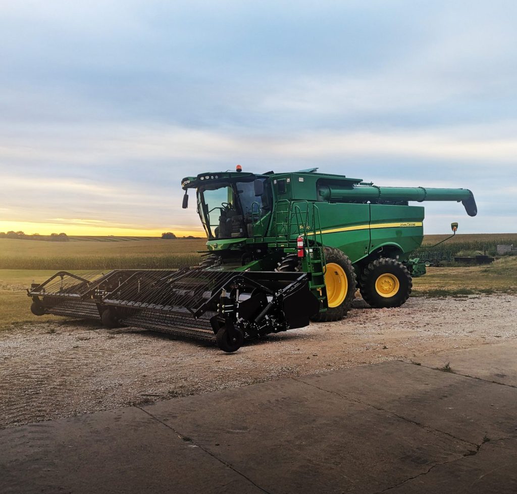 BISH Dual-Bed Pickup Header
