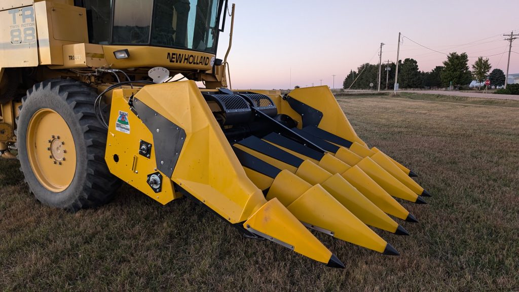 Bish Research Header positioned in test plot field before operation