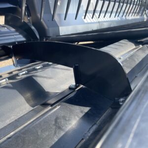 Center crop stop for CIH MacDon FD240 draper header