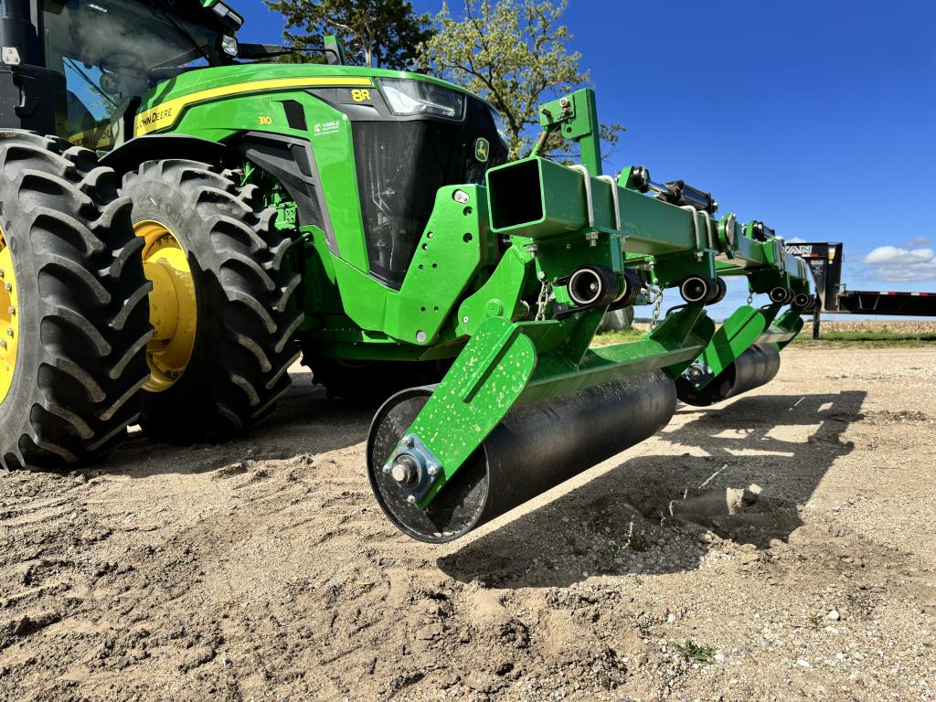 Side view of 3-point stalk roller showing frame and roller configuration