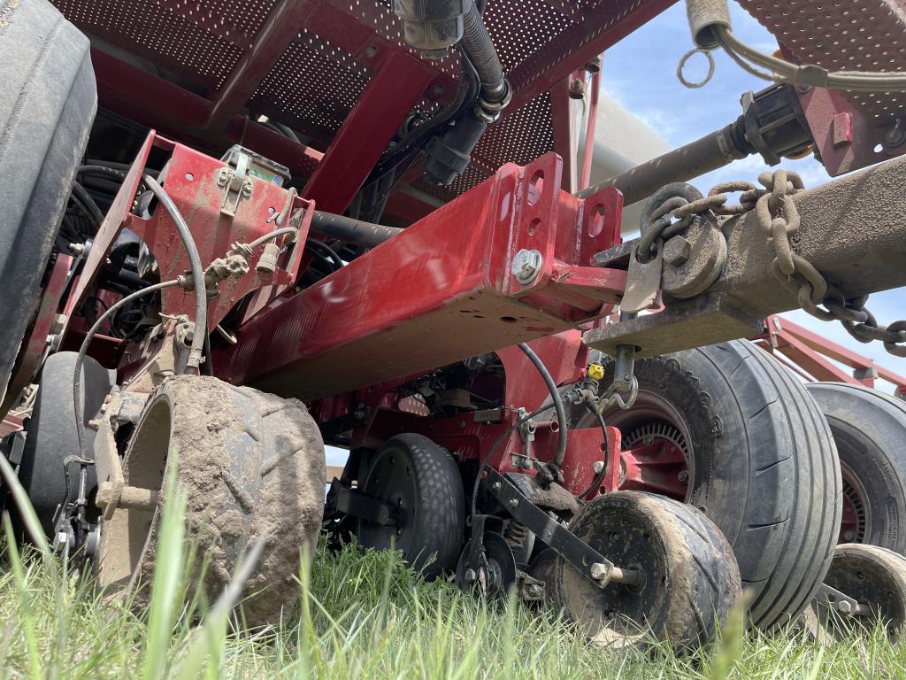 Rear hitch for Case IH® planters - Image 2
